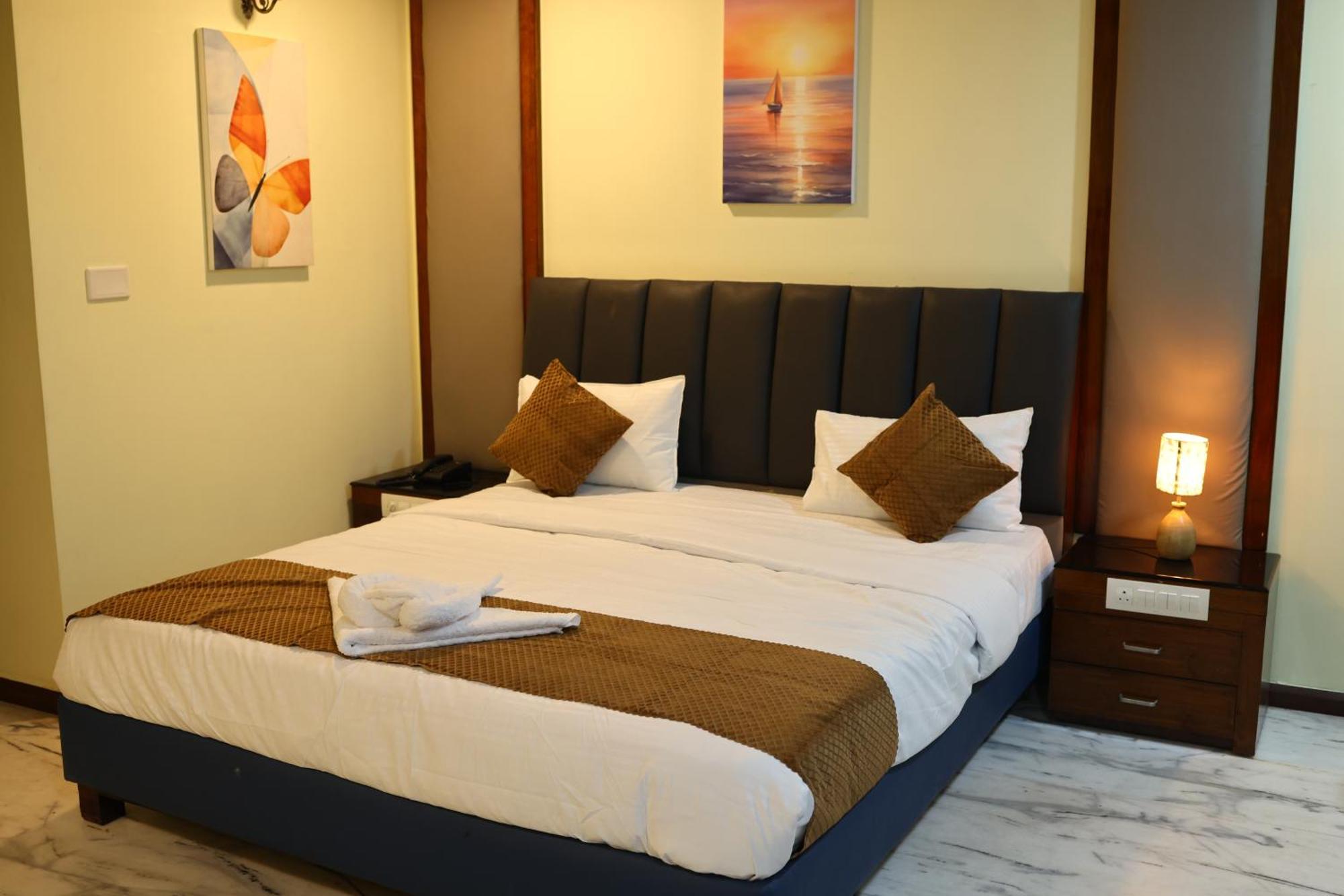 Hotel Lj Dadi'S Grand Visakhapatnam Zewnętrze zdjęcie