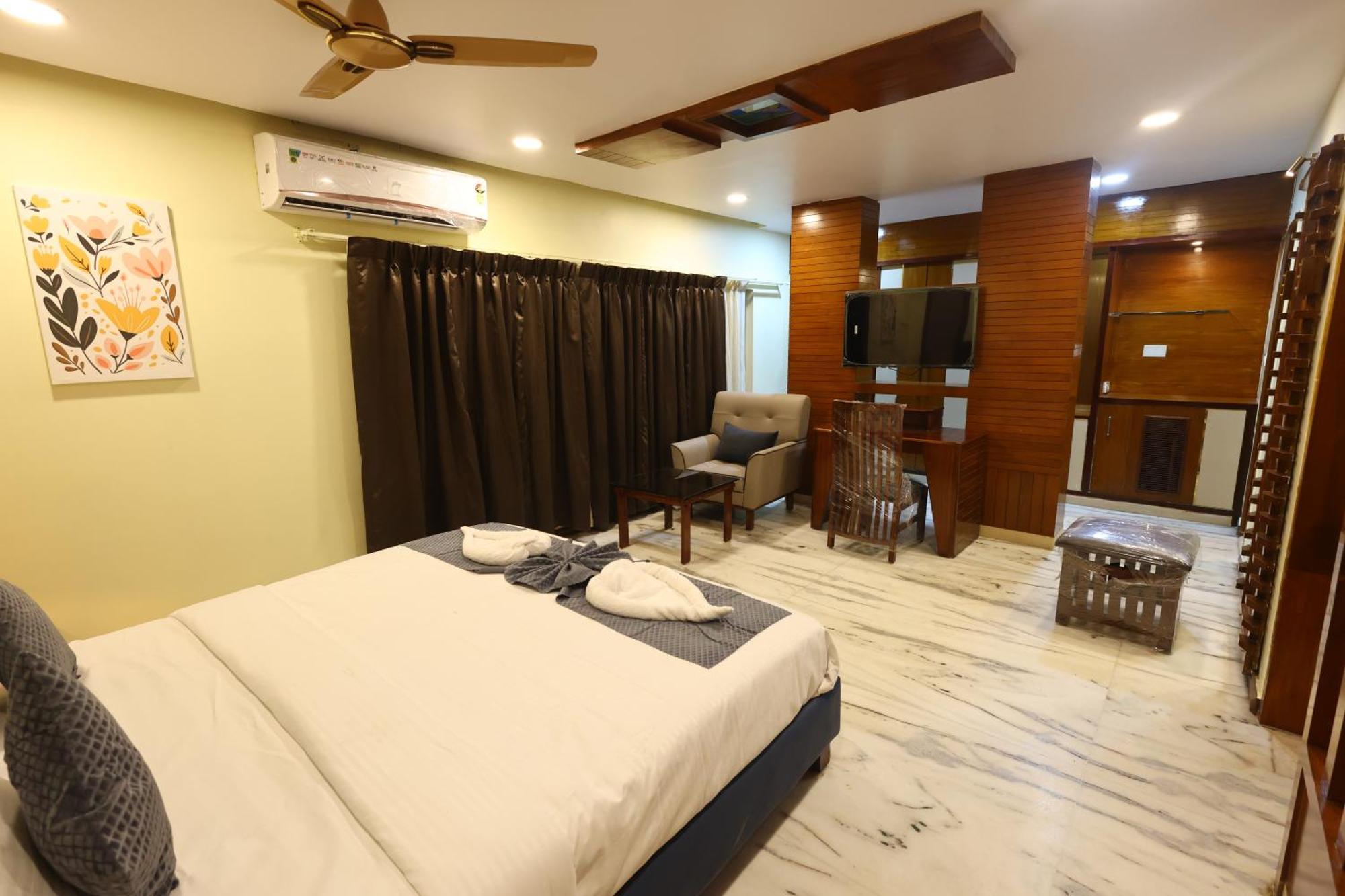 Hotel Lj Dadi'S Grand Visakhapatnam Zewnętrze zdjęcie