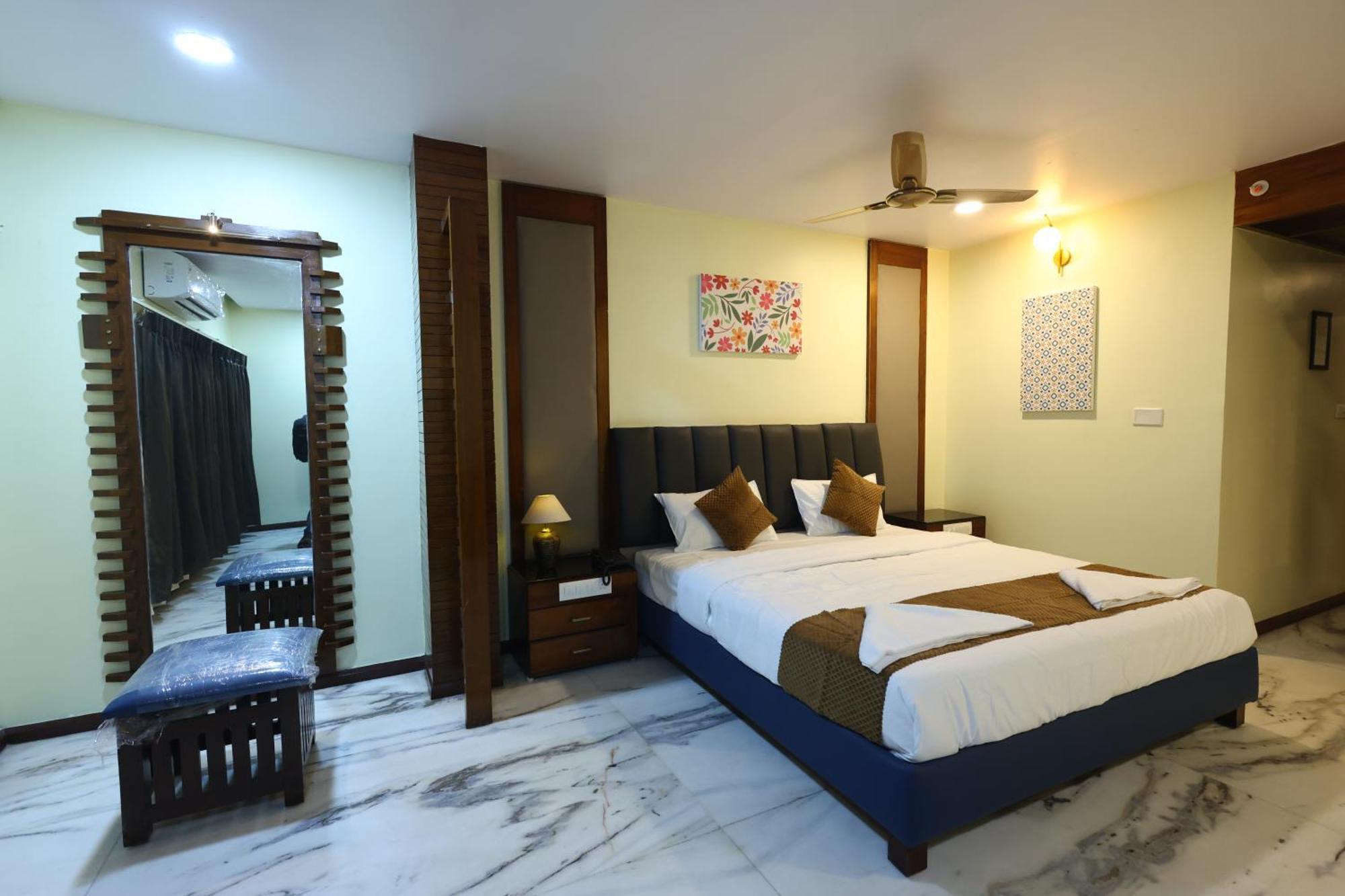 Hotel Lj Dadi'S Grand Visakhapatnam Zewnętrze zdjęcie