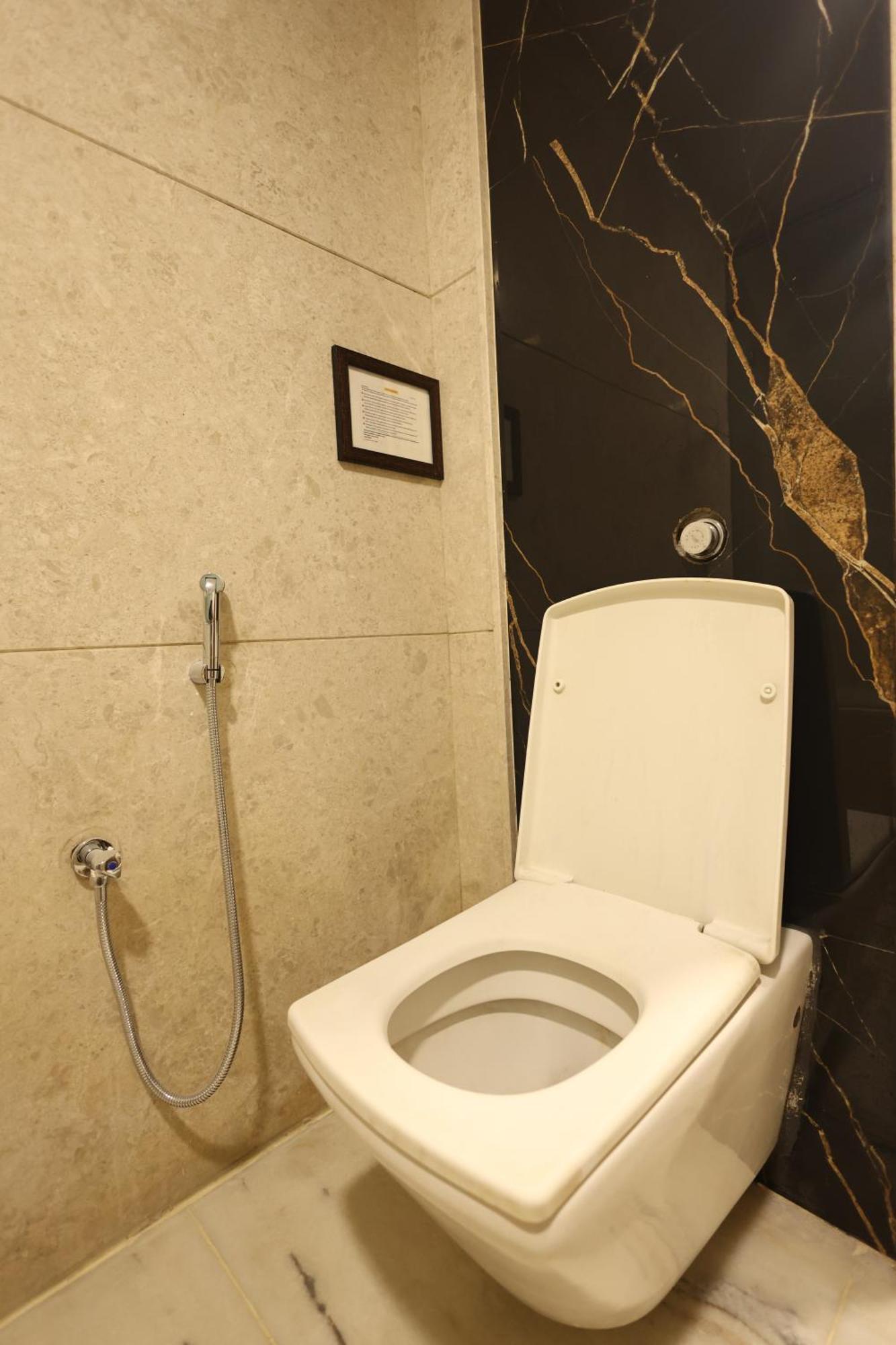 Hotel Lj Dadi'S Grand Visakhapatnam Zewnętrze zdjęcie
