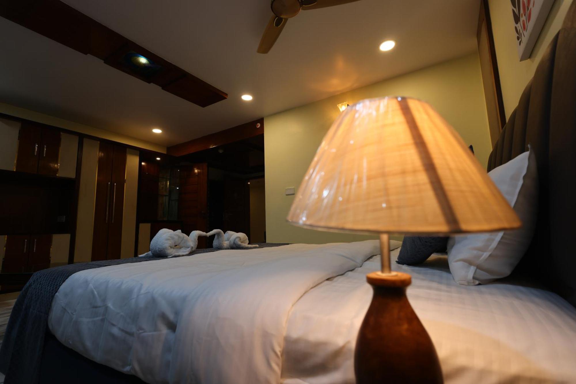 Hotel Lj Dadi'S Grand Visakhapatnam Zewnętrze zdjęcie