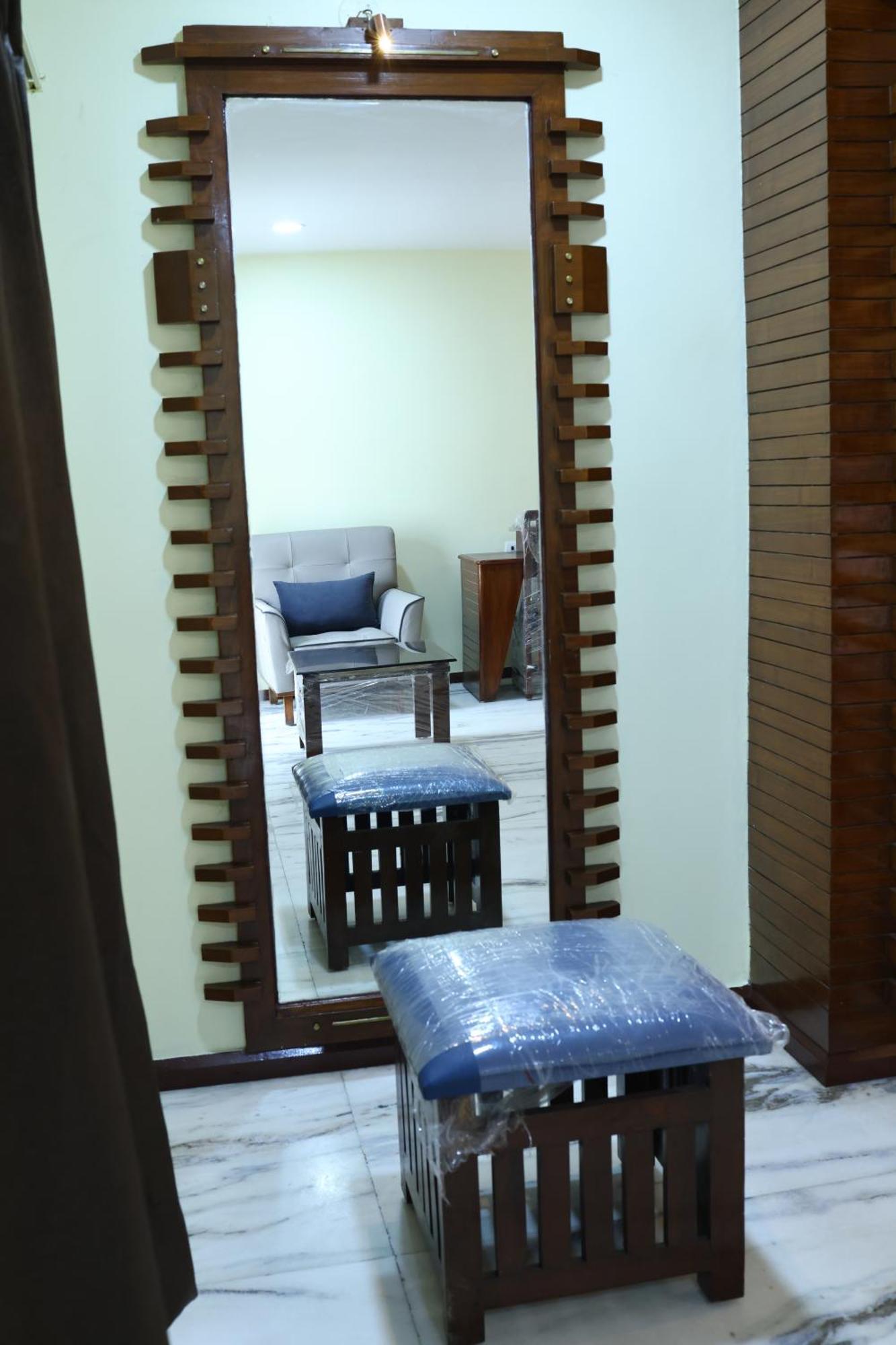 Hotel Lj Dadi'S Grand Visakhapatnam Zewnętrze zdjęcie