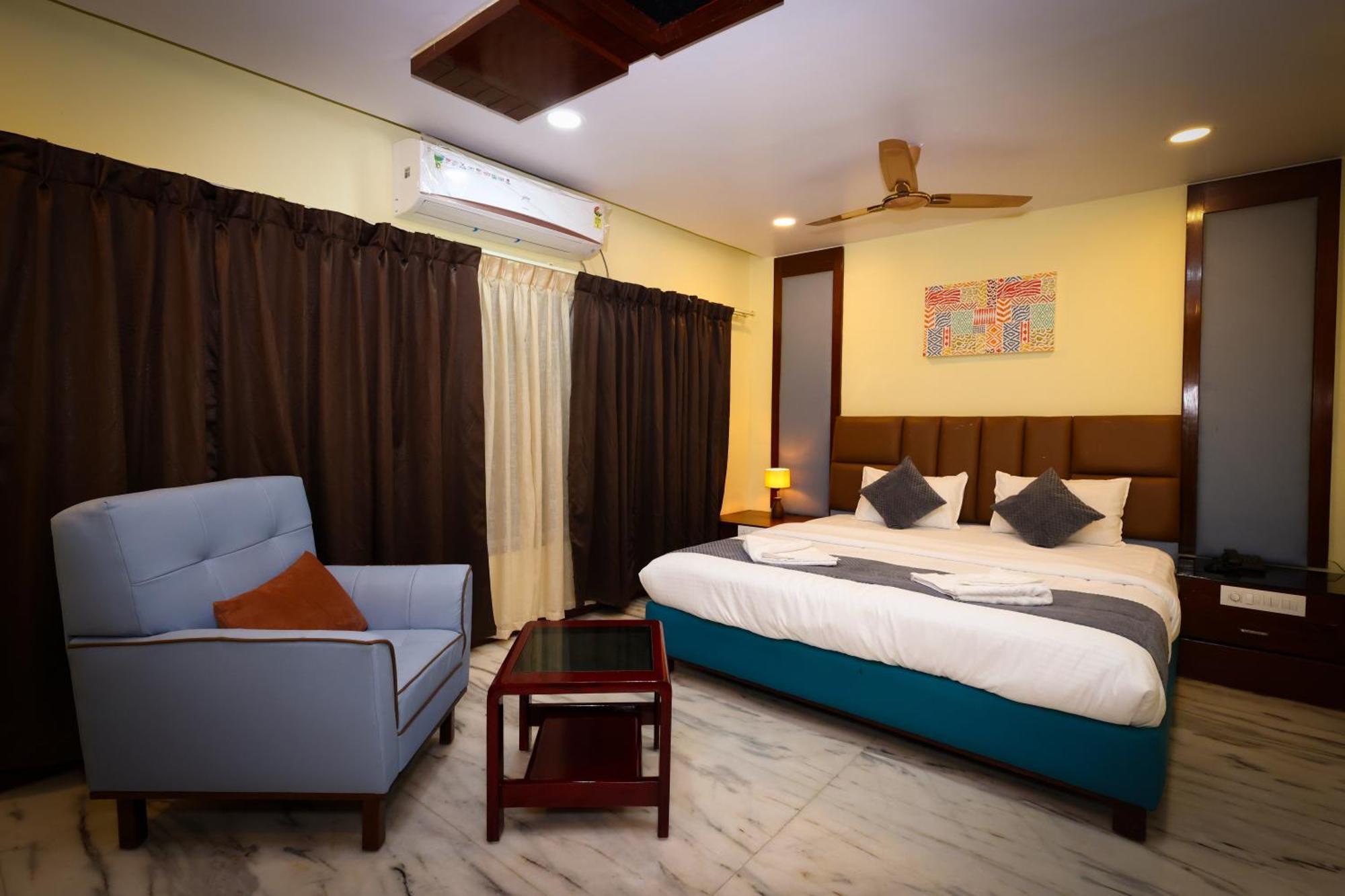 Hotel Lj Dadi'S Grand Visakhapatnam Zewnętrze zdjęcie